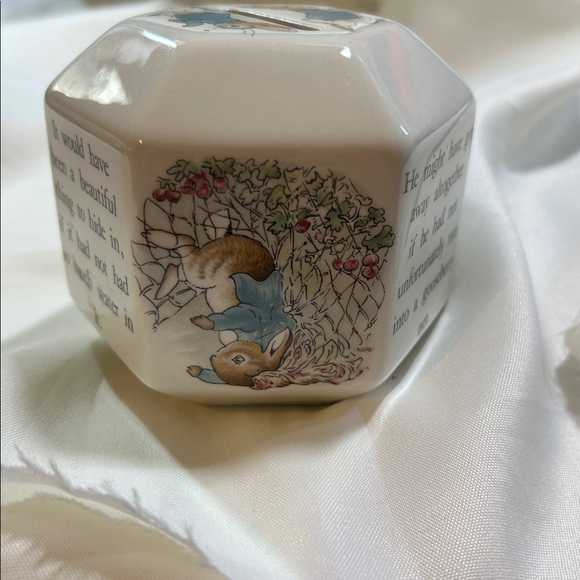 Peter Rabbit bank - Picture 6 of 9